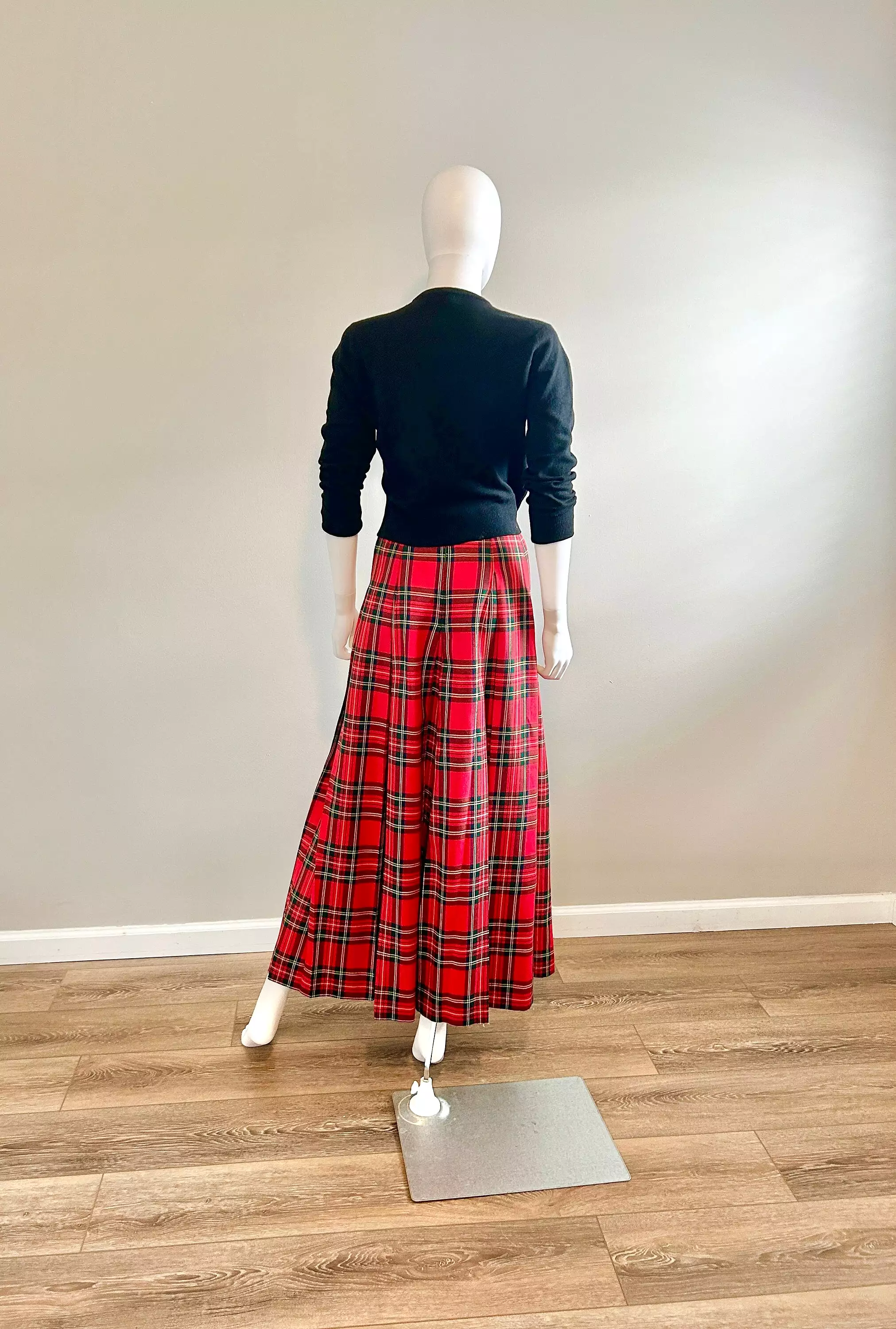 1950s Red Tartan Plaid Maxi Skirt | 50s Retro Holiday Skirt | XS S