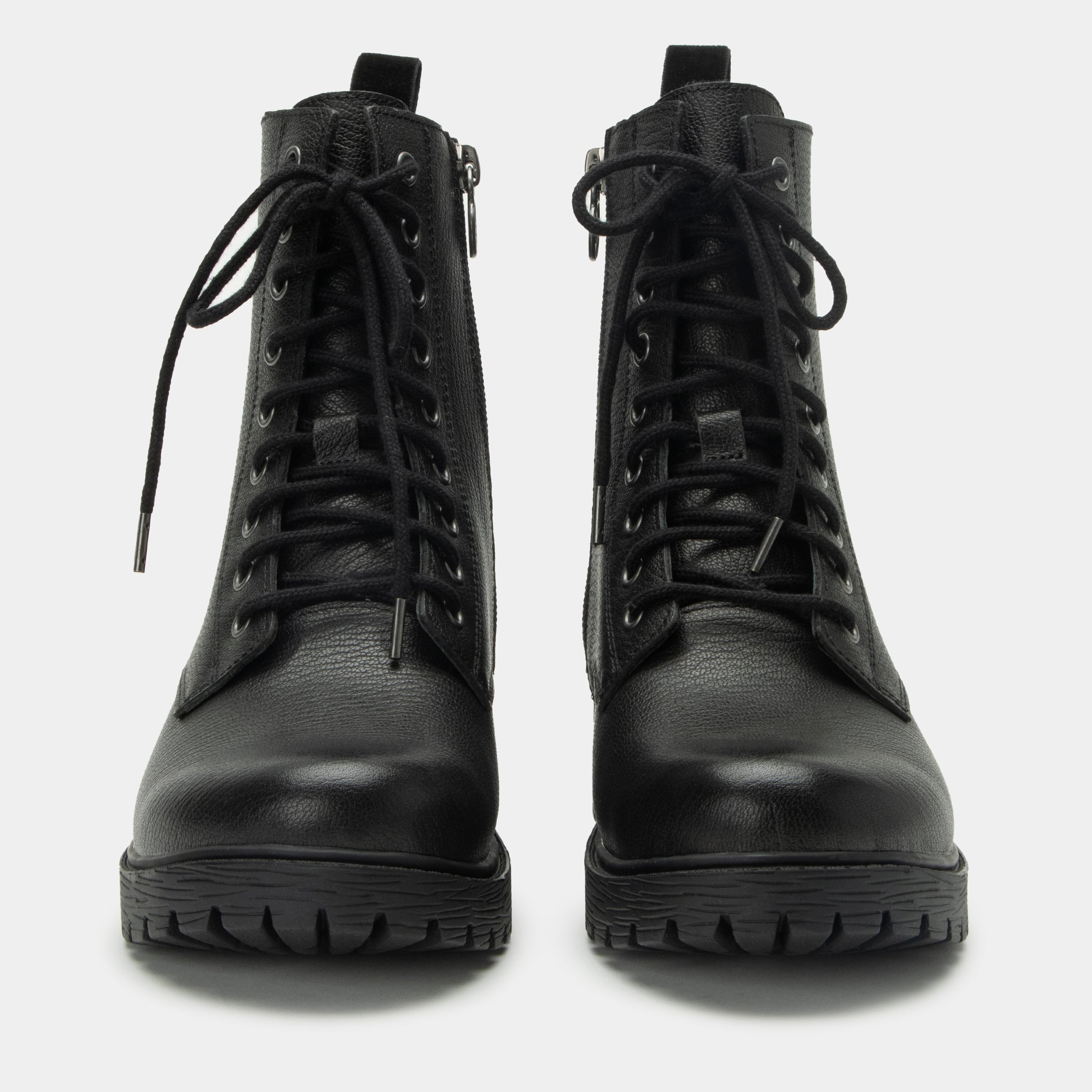 Ari Black Boot