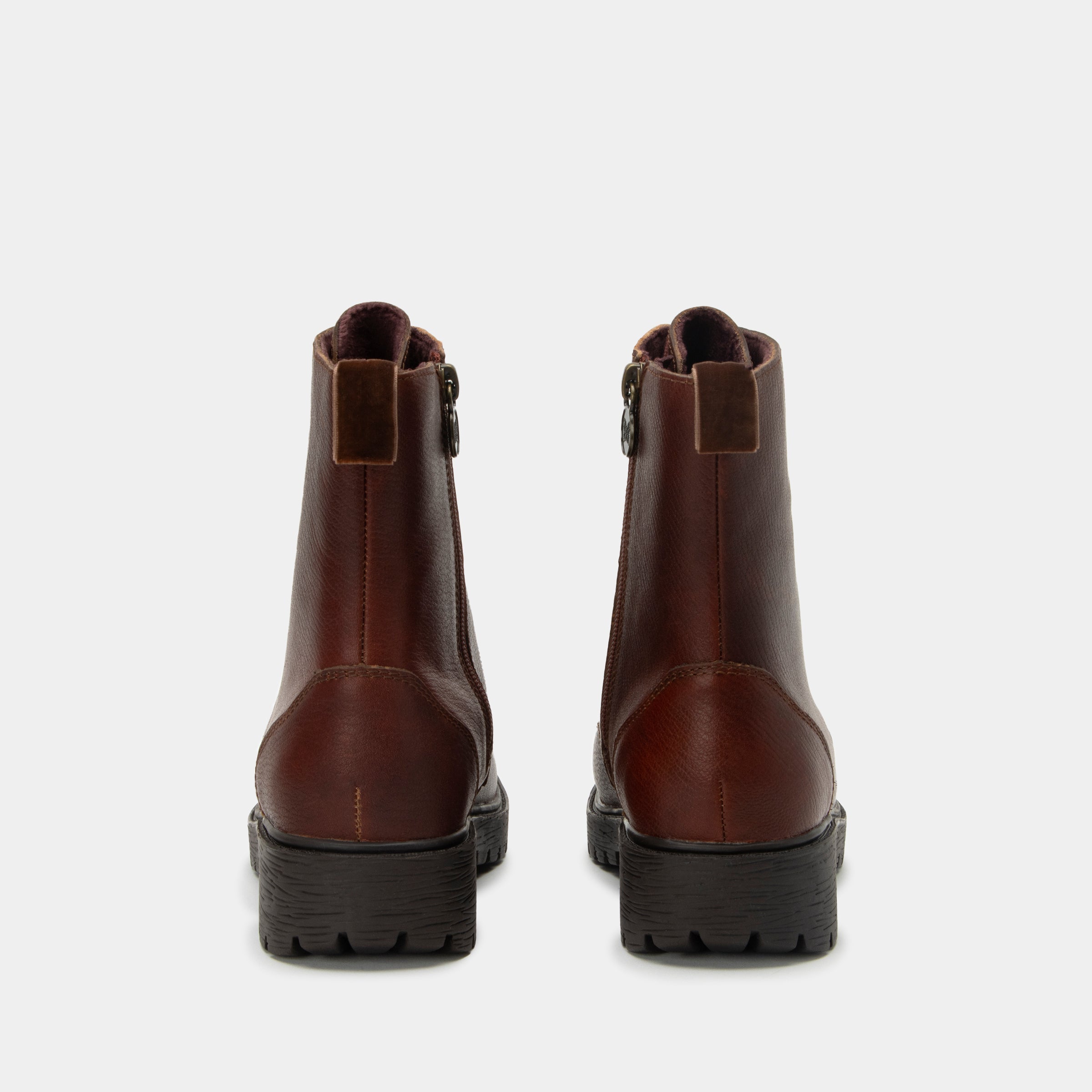 Ari Chestnut Boot: Premium Quality Chestnut Boot