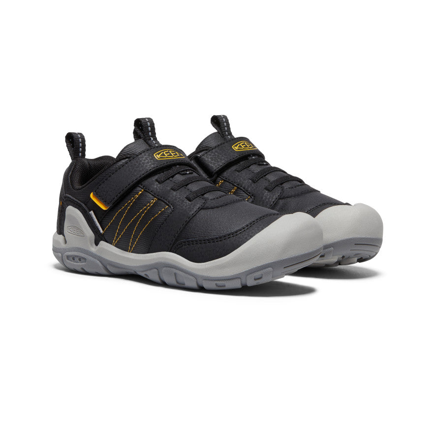 Big Kids' Knotch Peak Sneaker | Black/Yellow - KEEN