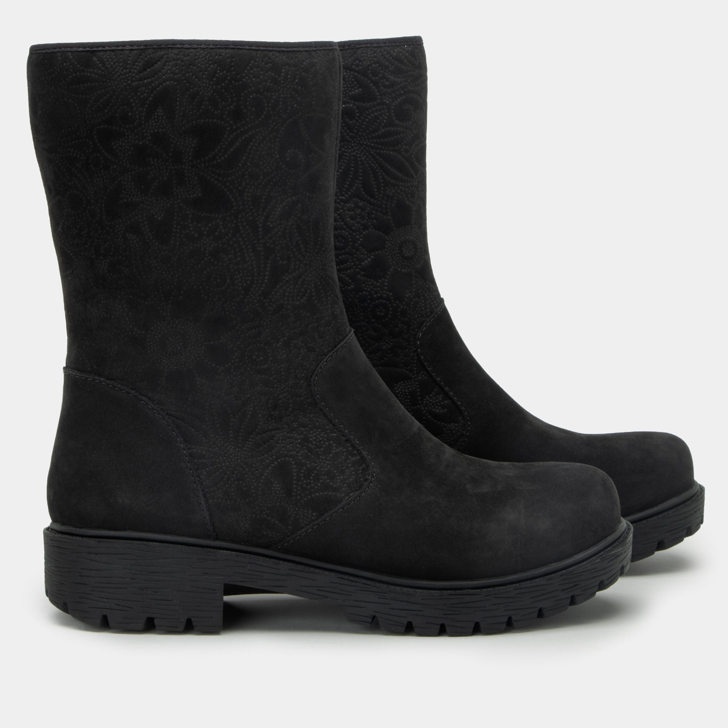 Chalet La Dee Dottie Black Boot - Result: Stylish and Trendy Chalet Black Boot - Shop Now!