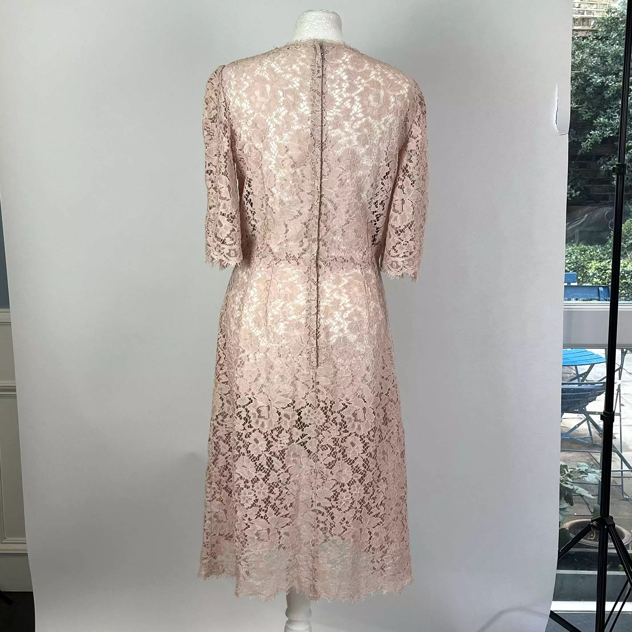 Dolce & Gabbana nude pink lace dress, size M - Buy now