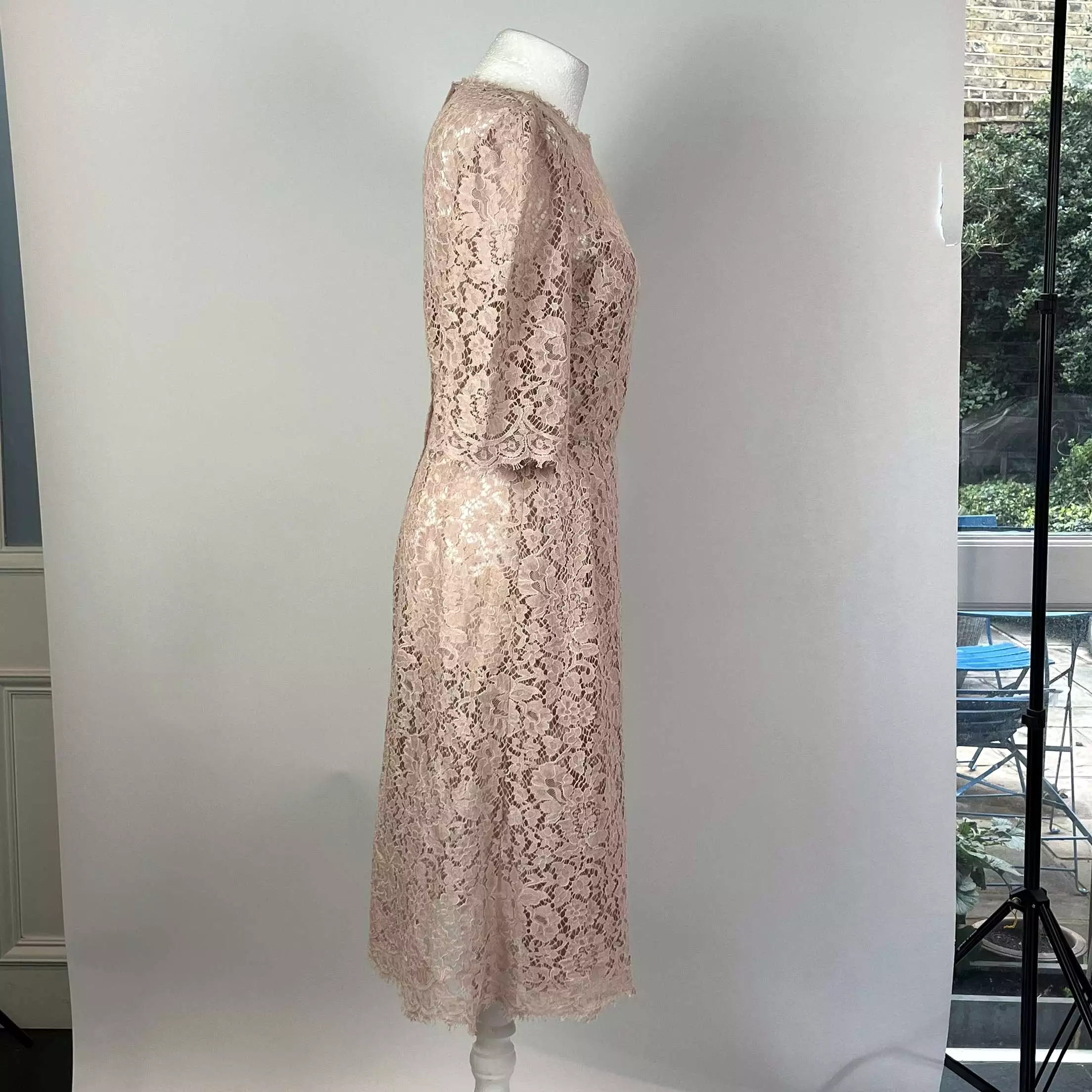 Dolce & Gabbana nude pink lace dress, size M - Buy now