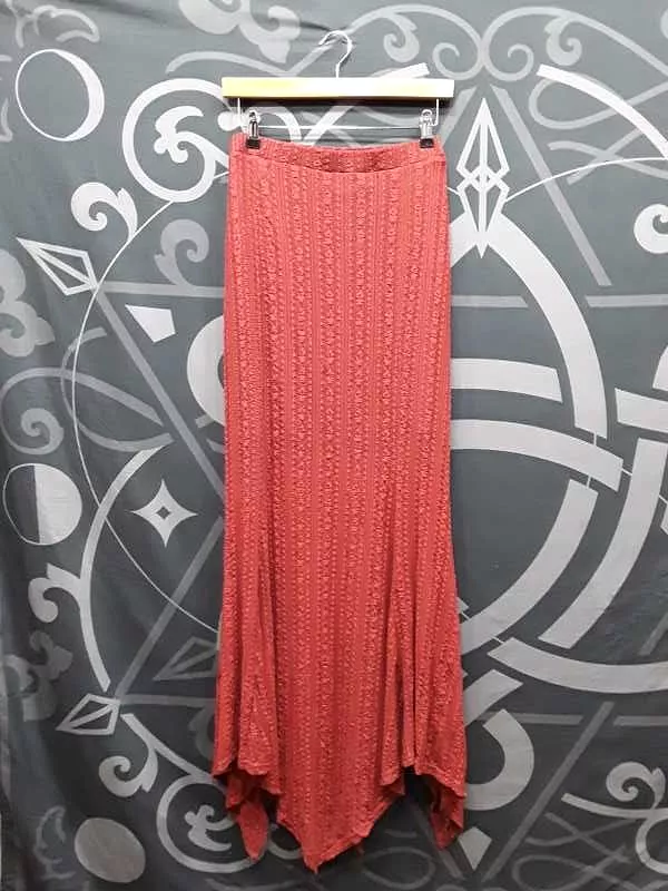 Juliet's Betrayal Red Plus Size Resurrect Skirt