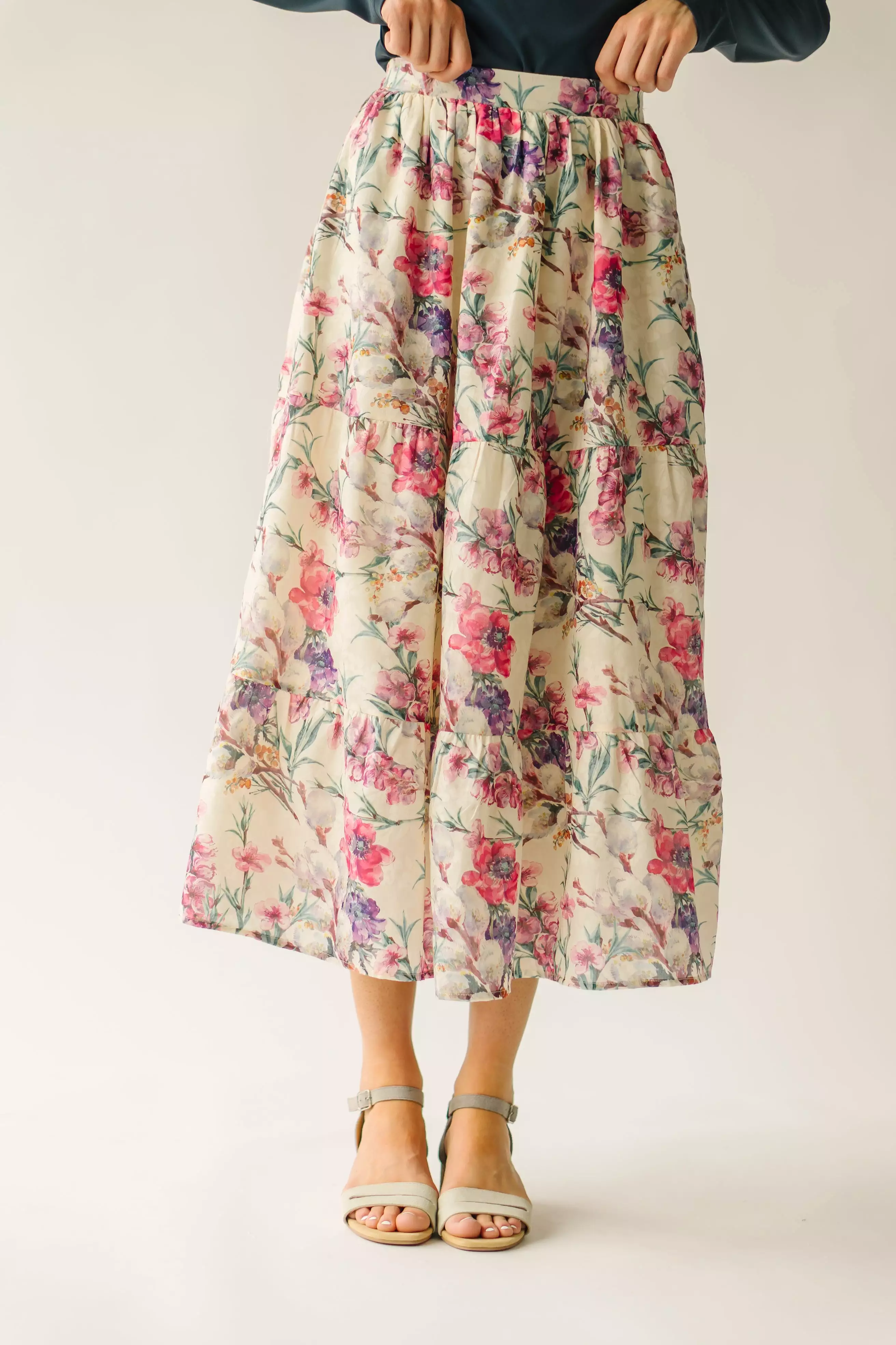 Kenly Floral Tiered Maxi Skirt Cream.