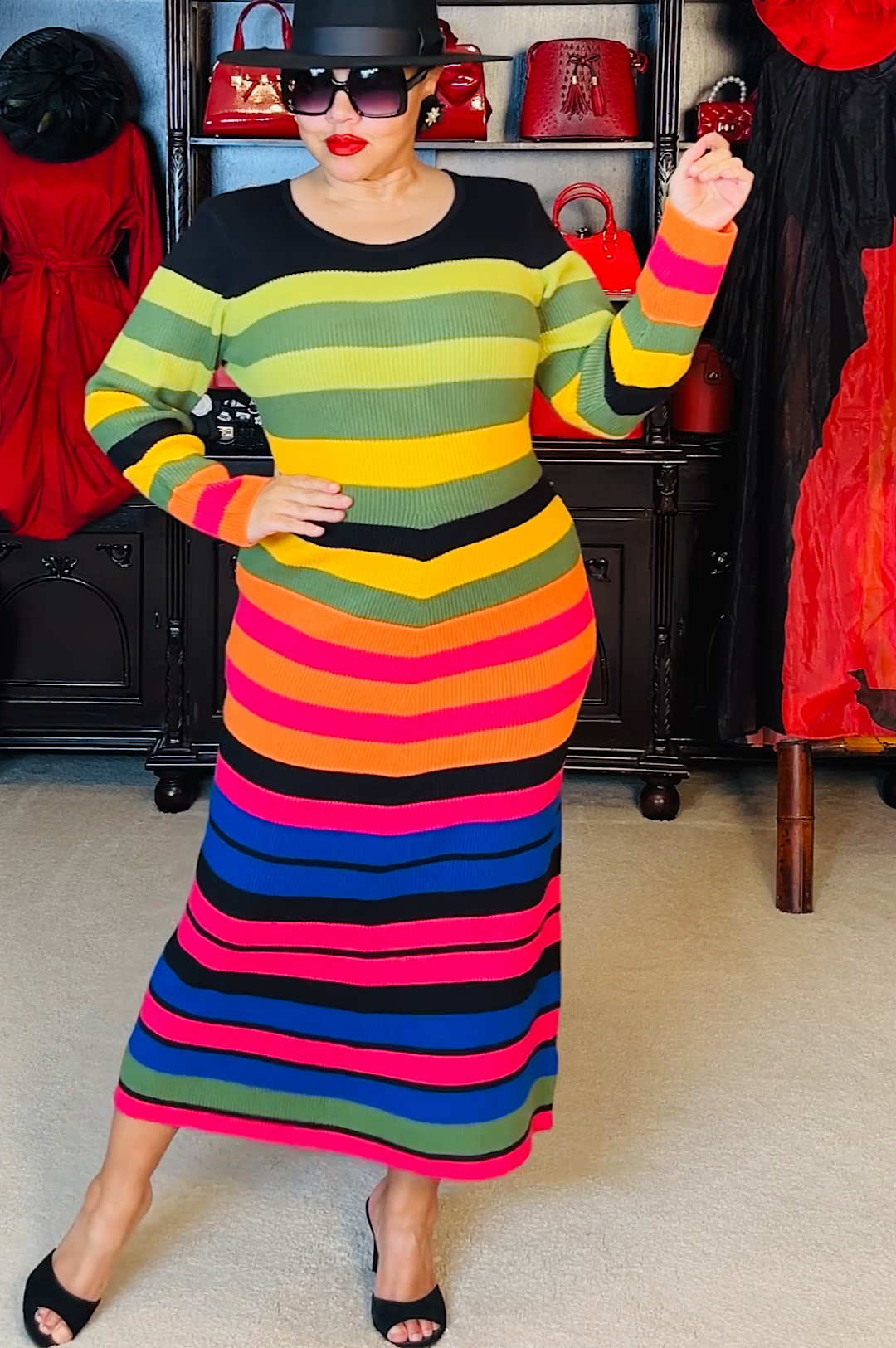 Stylish Knit Dress with Multiple Colors and Mid Length