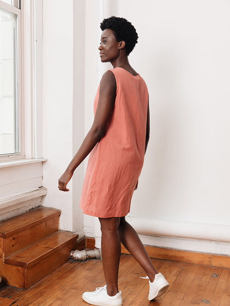 Stylish Minimalist Jacklyn Shift Dress - Buy Now