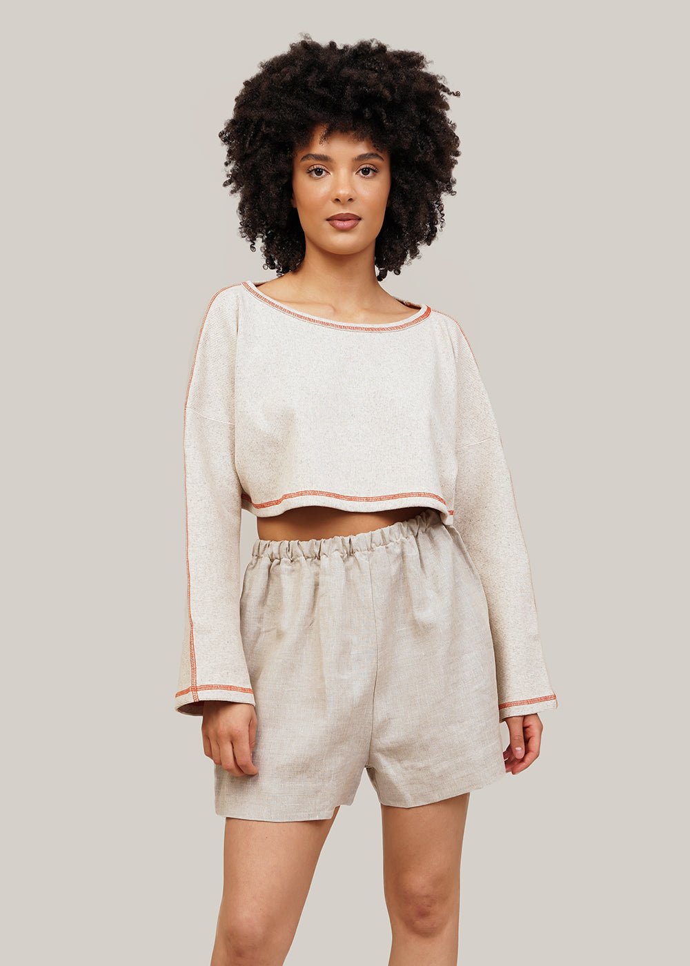 Undyed Nape Crop Sweater