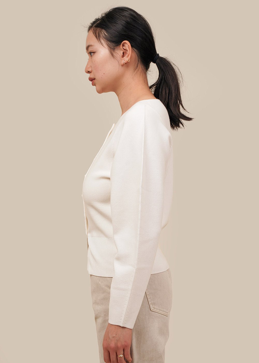 Whole garment rounded cardigan - ivory color